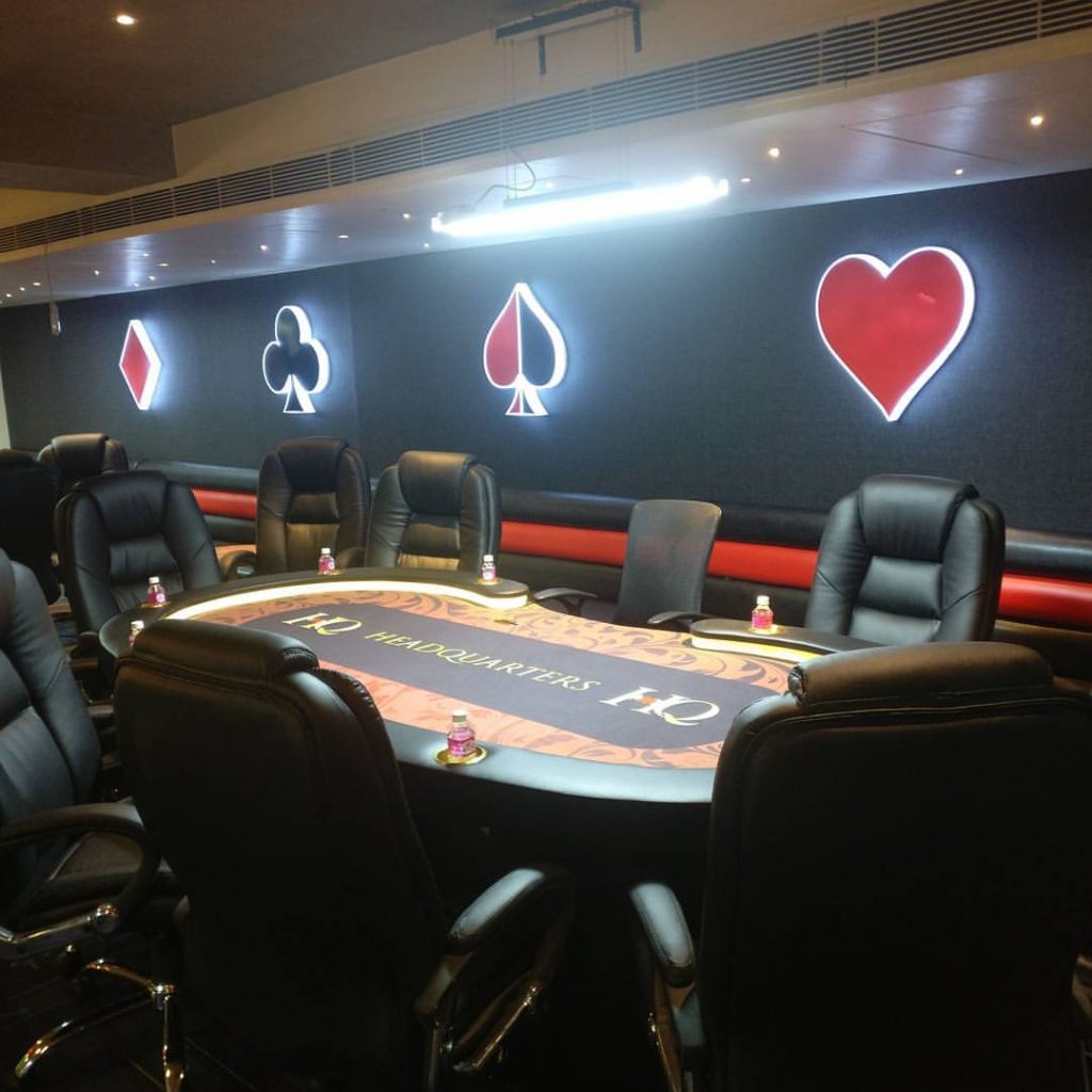 Headquarters poker room in Ahmedabad raided - Glaws India